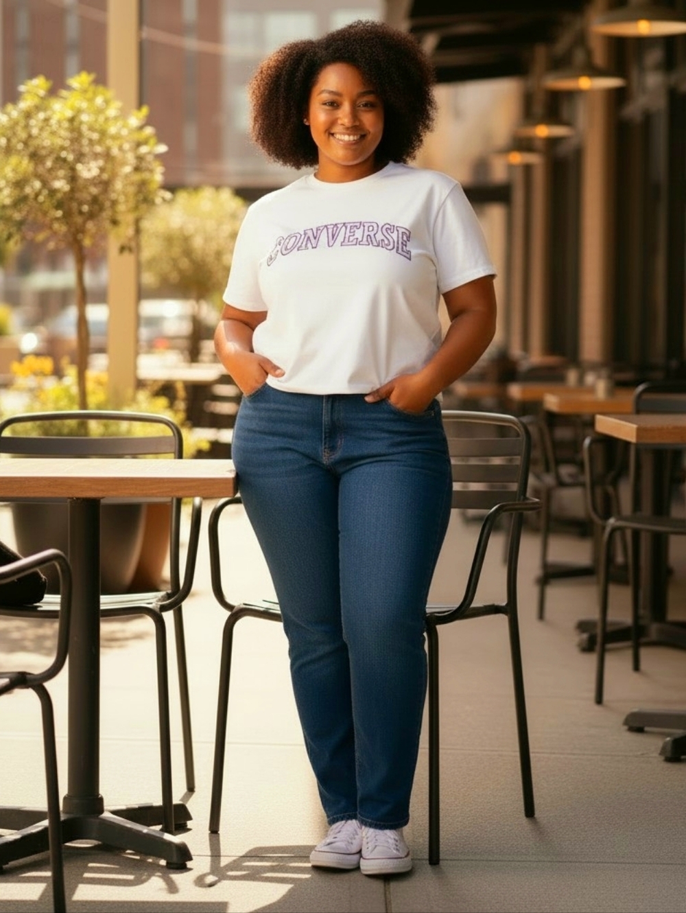 Converse Cropped T-Shirt Women’s 2X White Large Logo Boxy Fit Short Sleeve